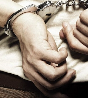 У Луцьку на зупинці пограбували 57-річного чоловіка