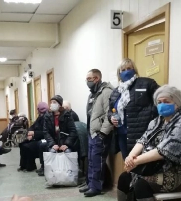 Вместо справки в бассейн - на больничный: в Мелитополе свирепствует вирус