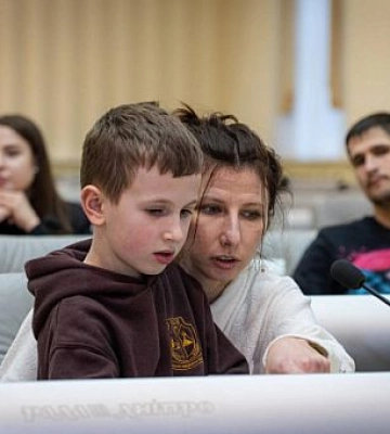 Криворожские дети, лишенные родительской опеки, посетили Днепр