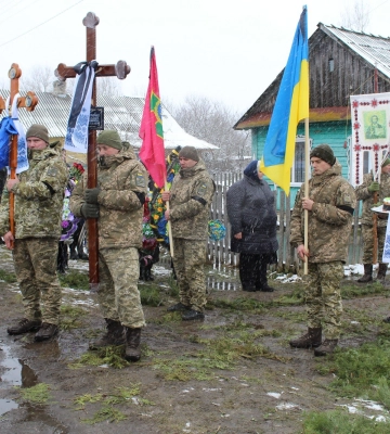 Не дожив до 30: на Волині всім селом попрощалися з прикордонником Миколою Войтовичем