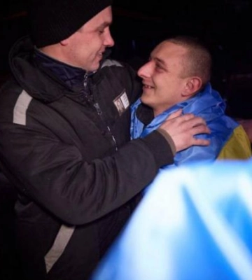 У Дніпропетровській області повернувся з полону захисник Маріуполя