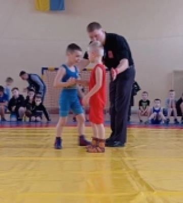 Володимир прийняв чемпіонат області з вільної боротьби серед юнаків і дівчат: список переможців серед лучан і любешівців