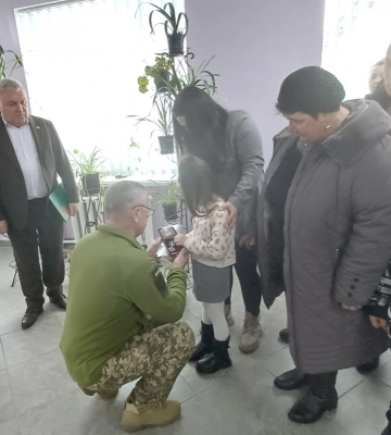Загинув під час артобстрілу: 29-річного захисника з Волині нагородили орденом