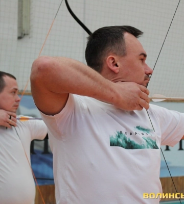«Вигризають» перемогу: у Луцьку – чемпіонат України з пара стрільби з лука. Фото