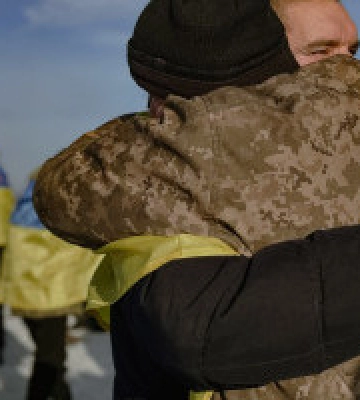 У Києві відкрився хаб для визволених з полону військовослужбовців