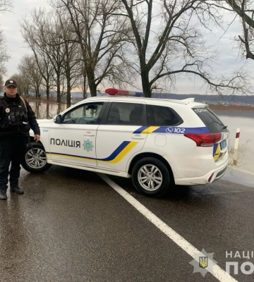 На Закарпатті через негоду перекрили дорогу державного значення