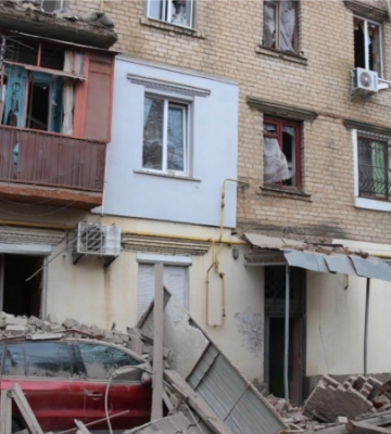 Внаслідок обстрілу села Токарівка на Херсонщині загинула літня жінка, її син отримав поранення