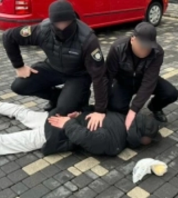 32-річний закарпатець збував місцевому населенню особливо небезпечний наркотик Альфа-PVP