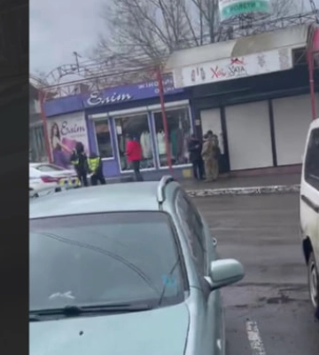 У Луцьку представники ТЦК зупиняли чоловіків на Варшавському ринку: що відомо