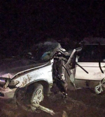 ДТП на Сарненщині: водій влетів кросовером в електроопору і загинув, пасажирів госпіталізували