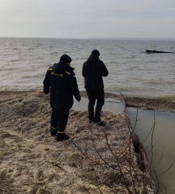 Рятувальники за допомогою підводного дрона знайшли тіло чоловіка