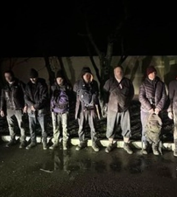 Путь в Молдову за 80 тыс гривен: на границе задержали группу уклонистов, видео