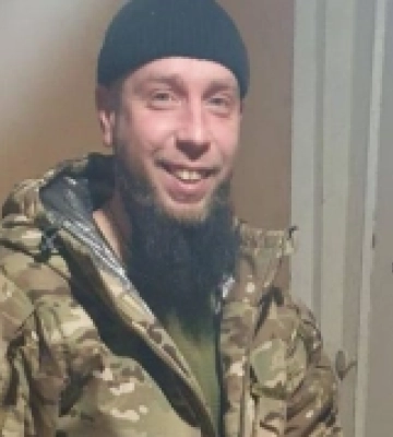 На війні втратив ногу, але повернувся в бригаду: історія бійця Дмитра з Закарпаття