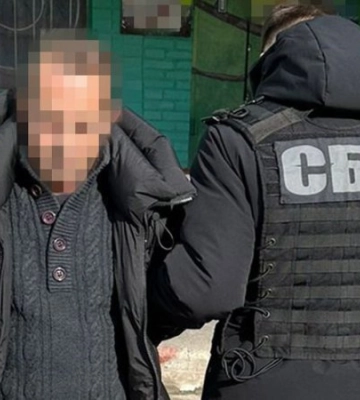 На Кіровоградщині російський інформатор у власному гаражі зробив «пункт спостереження» за ешелонами ЗСУ