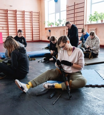 Для полтавців організовують тренінги з військової підготовки
