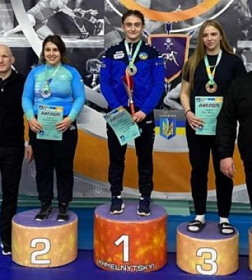 Криворізькі спортсмени здобули нагороди на Всеукраїнському турнірі  з вільної боротьби