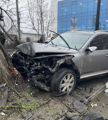 Вихідними у Дніпрі сталося майже 30 аварій через порушення ПДР: пʼять із них з потерпілими