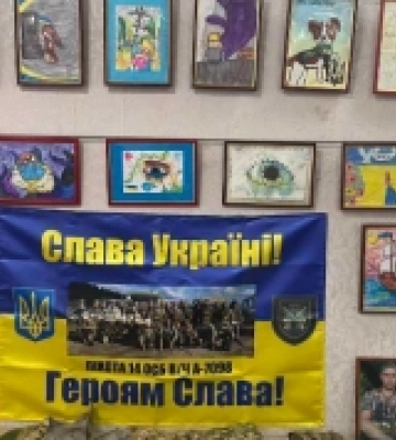 У Рівному дочка загиблого воїна відкрила персональну виставку картин