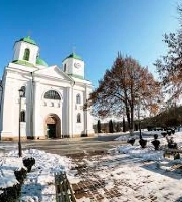 На Черкащині через суд хочуть повернути землі під Успенським собором у Каневі, які &quot;захопила&quot; УПЦ (МП)