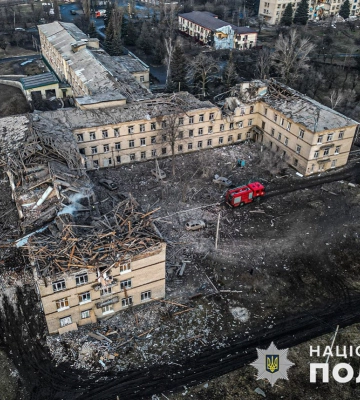 Нацполиция показала последствия четырех ракетных ударов по Селидовому – фото