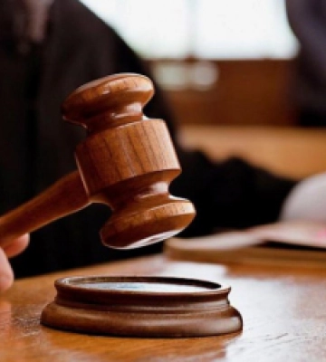 Дрогобицький суд оштрафував жінку, син якої потрапив до лікарні з отруєнням