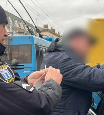 Наїхав на людину і втік. На Рівненщині поліцейські розшукали водія, причетного до ДТП