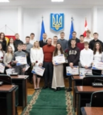 Найкращим спортсменам Луцька вручили сертифікати на іменні стипендії