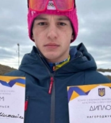 Михайло Хміль оформив золотий дубль на змаганнях VI Зимової Універсіади України з лижних гонок