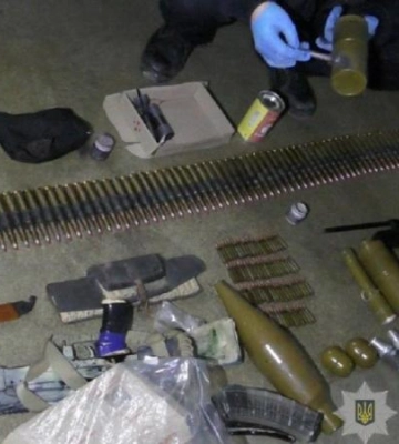 У Дніпрі знайшли дві схованки з боєприпасами