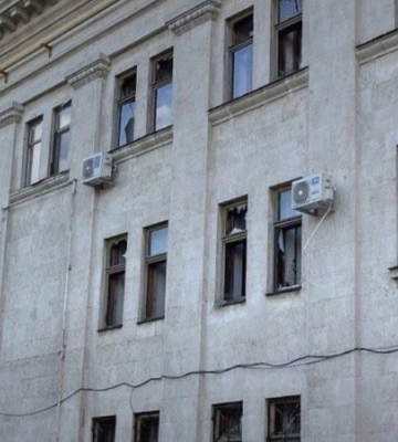 У Херсоні під обстріл потрапив обласний театр імені Миколи Куліша