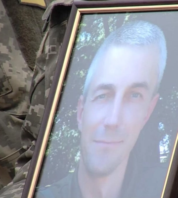 У Рівному попрощалися з полеглим на війні солдатом Олександром Моргуном (ВІДЕО)
