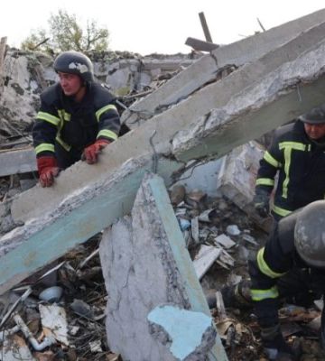 Росіяни вдарили ракетами С-300 по селищу Великий Бурлук на Харківщині