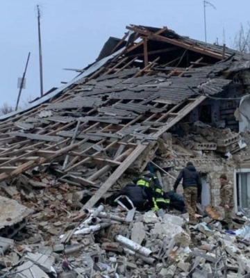 Ракетний удар по Великому Бурлуку: двоє людей загинули, ще четверо можуть бути під завалами