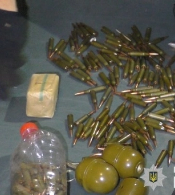У Дніпрі виявили два схрони з боєприпасами