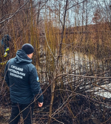 8-річну дівчинку шукають досі: двоє дітей повертаючись зі школи впали з містка у річку