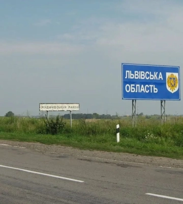 У Львові є влучання, у кількох будинках повибивало вікна, - Садовий