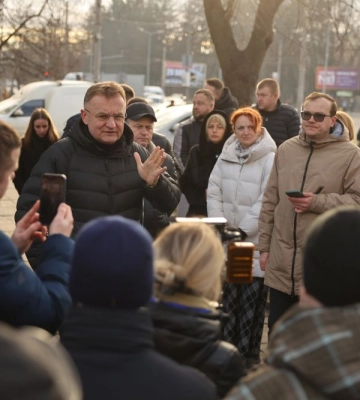 У Львові на місці ракетного обстрілу провели оперативне засідання комісії з надзвичайних ситуацій