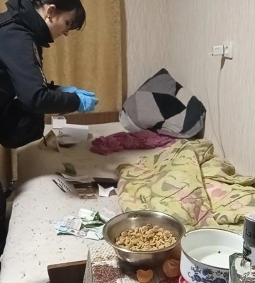 Вбивство в одеському гуртожитку: чоловік порізав ножем знайомого, - ФОТО, ВІДЕО