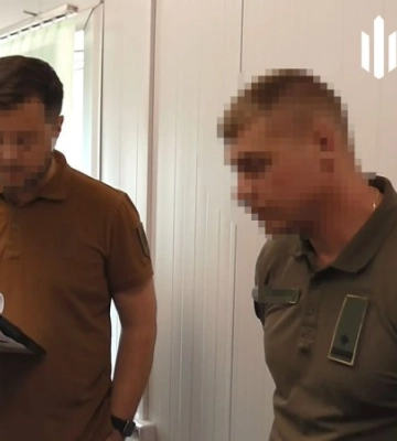 На Київщині оголосили підозру офіцеру, який вимагав у підлеглих гроші за відпустки і матдопомогу