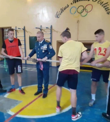Змагання та походи почекають до Перемоги: історія вчителя фізкультури з Дніпра, який став на захист країни