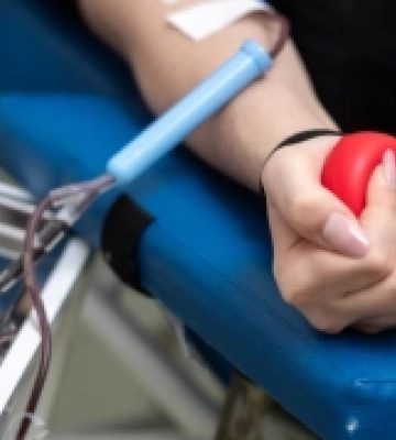 В Одесі провели святкову акцію донорів крові до Дня закоханих