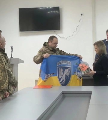 Рідні сподівалися, що живий і щотижня у місцевому храмі правився молебень за його здоров’я: на Волині поховали Героя Олександра Грицюка
