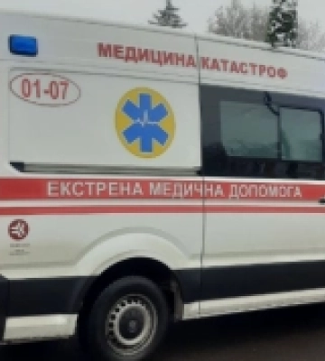 На Волині медики «швидкої» врятували 74-річного чоловіка з інфарктом міокарда та зупинкою серця