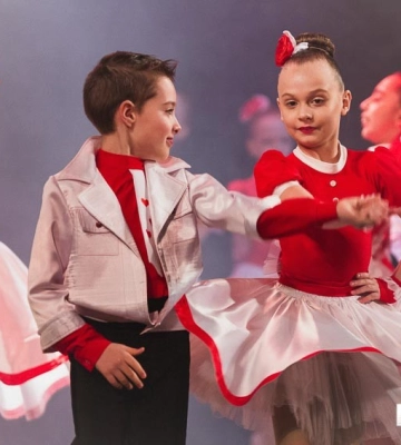 Фоторепортаж з концертної програми «All you need is love» у філармонії Кропивницького (ФОТО)
