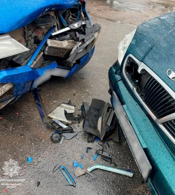 У Кропивницькому зіштовхнулися дві автівки (ФОТОФАКТ)