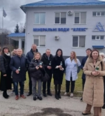 Делегація Шацької громади переймала туристичний досвід у колег із Закарпаття