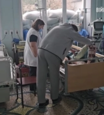 У лікарні Херсона прооперували 14-річну дівчину, постраждалу від російських обстрілів