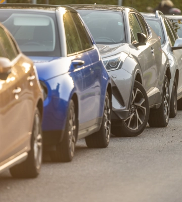 Які області України були лідерами з купівлі нових авто у січні