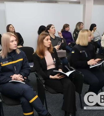 У Кропивницькому кризовий психолог Андрій Фоменко презентував свою книгу (фоторепортаж)