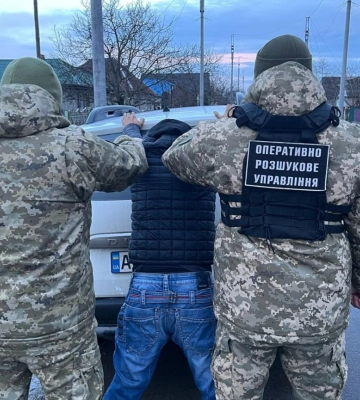 На Закарпатті  затримали  переправника  який перебував у розшуку